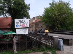 ウジュピス「芸術家区」入口の看板