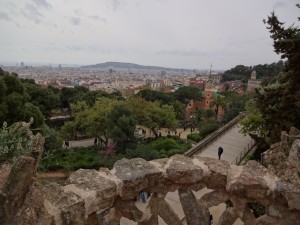 Paisaje de la ciudad de Barcelona, vista desde el Parc Guel. グエル公園から見たバルセロナの街