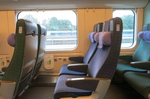 車内の様子 Inside the train