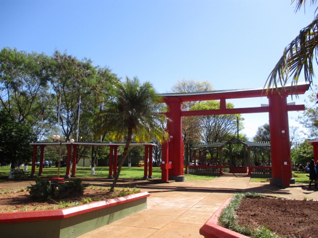 Es como Japón? Asentamiento de Iguazú an Paraguay